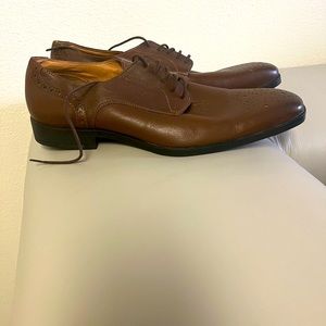 Lovely shoe. Brand new. Never worn.